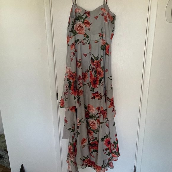 Beautiful Leith Floral Tiered Long Dress Size Small - Picture 4 of 6